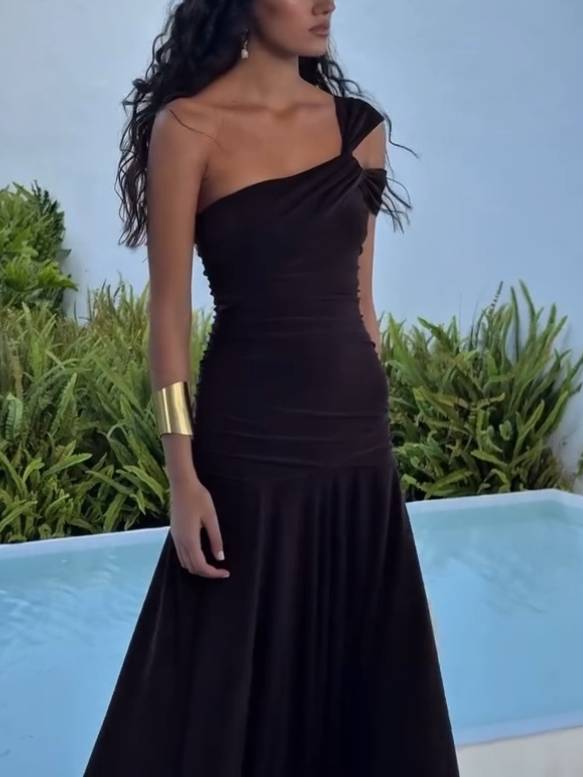 Vestido Midnight Élégance